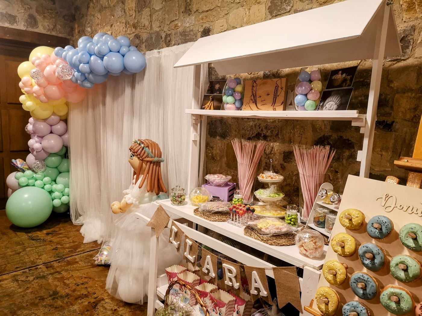 Decoración con globos para una celebración — globos de helio en Oviedo